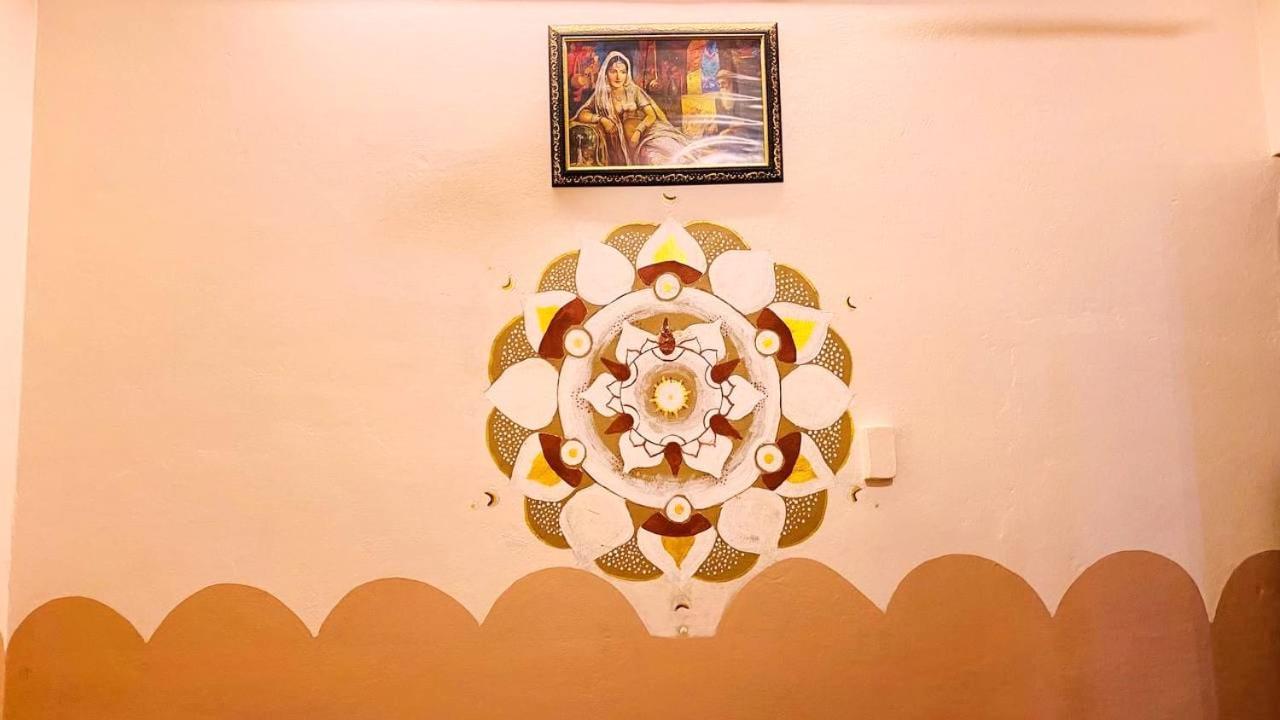 Narayana Haveli Hotel Varanasi Bagian luar foto